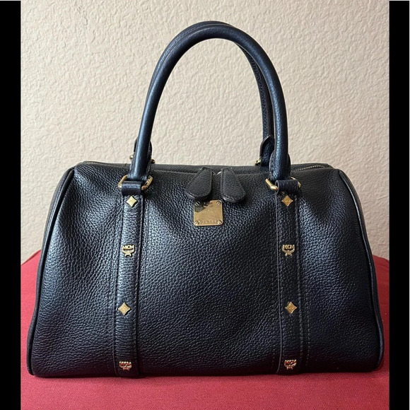 MCM Handbags - MCM BLACK LEATHER HANDBAG